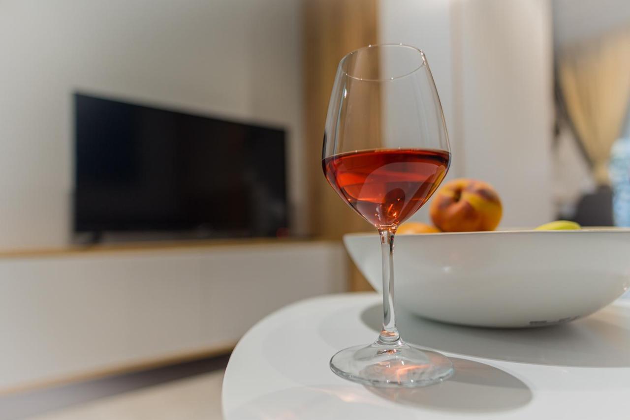 Welcome Home 365 Studio Apartment Nº1 Thessaloniki City Centre Buitenkant foto