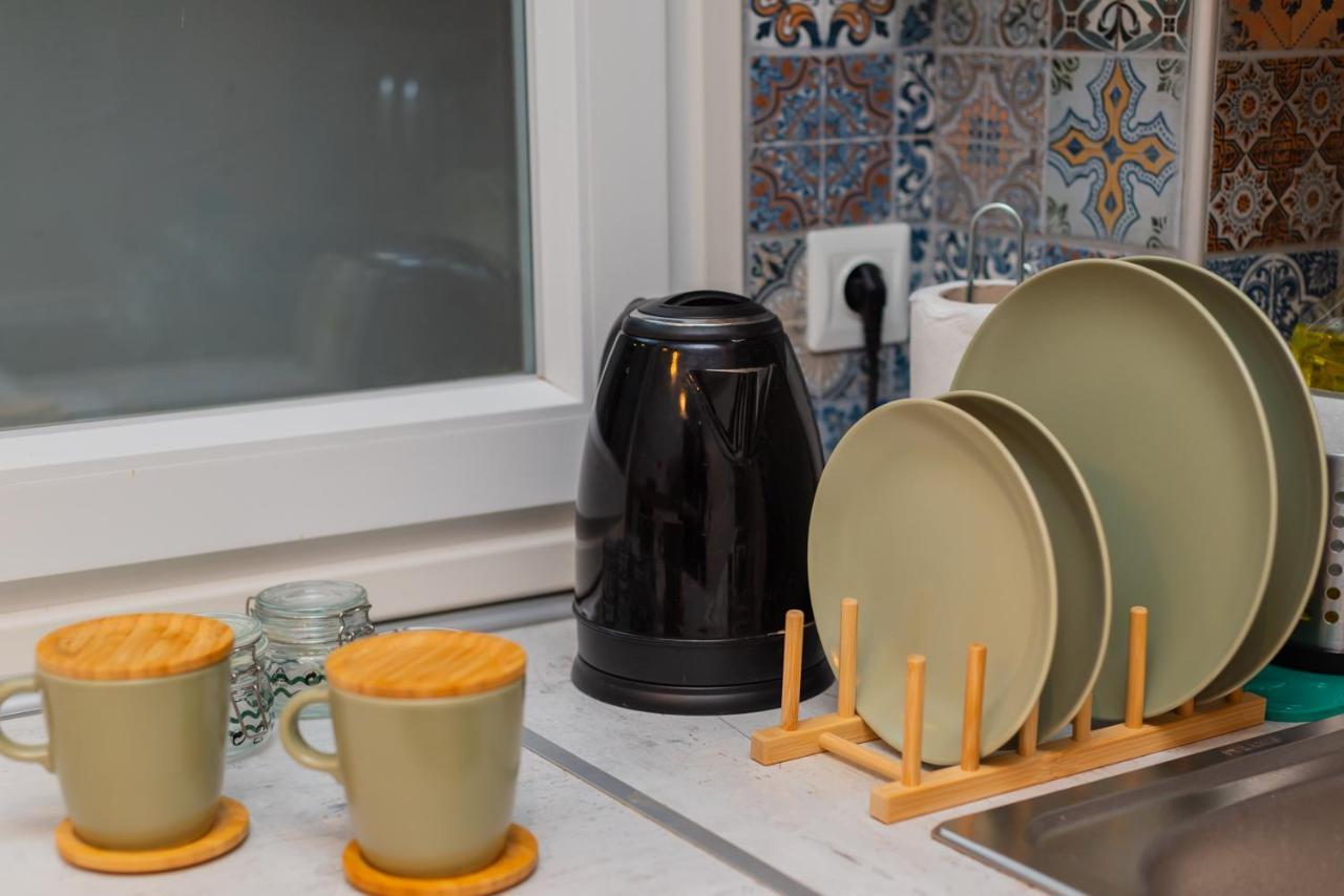 Welcome Home 365 Studio Apartment Nº1 Thessaloniki City Centre Buitenkant foto